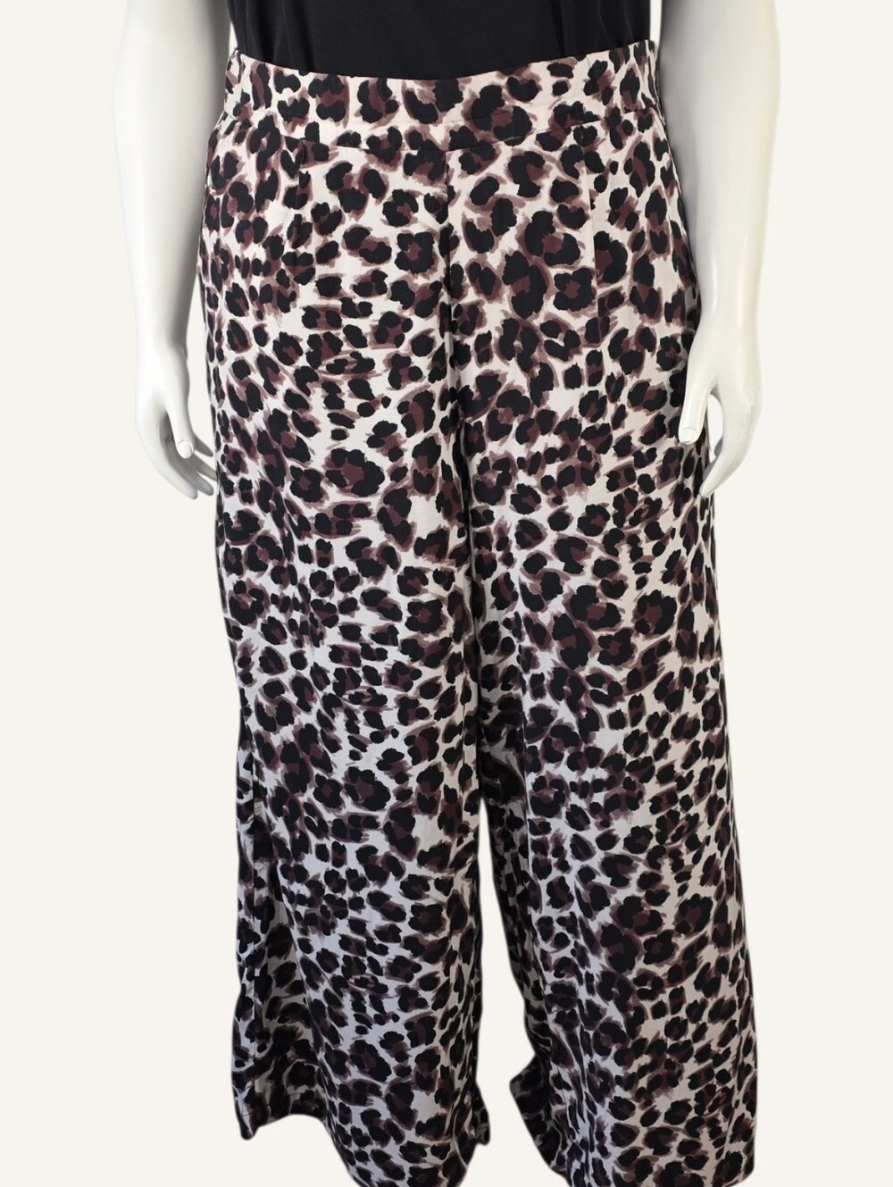 Torrid Leopard High Rise Wide Leg Pull On Pants Size 2 18/20